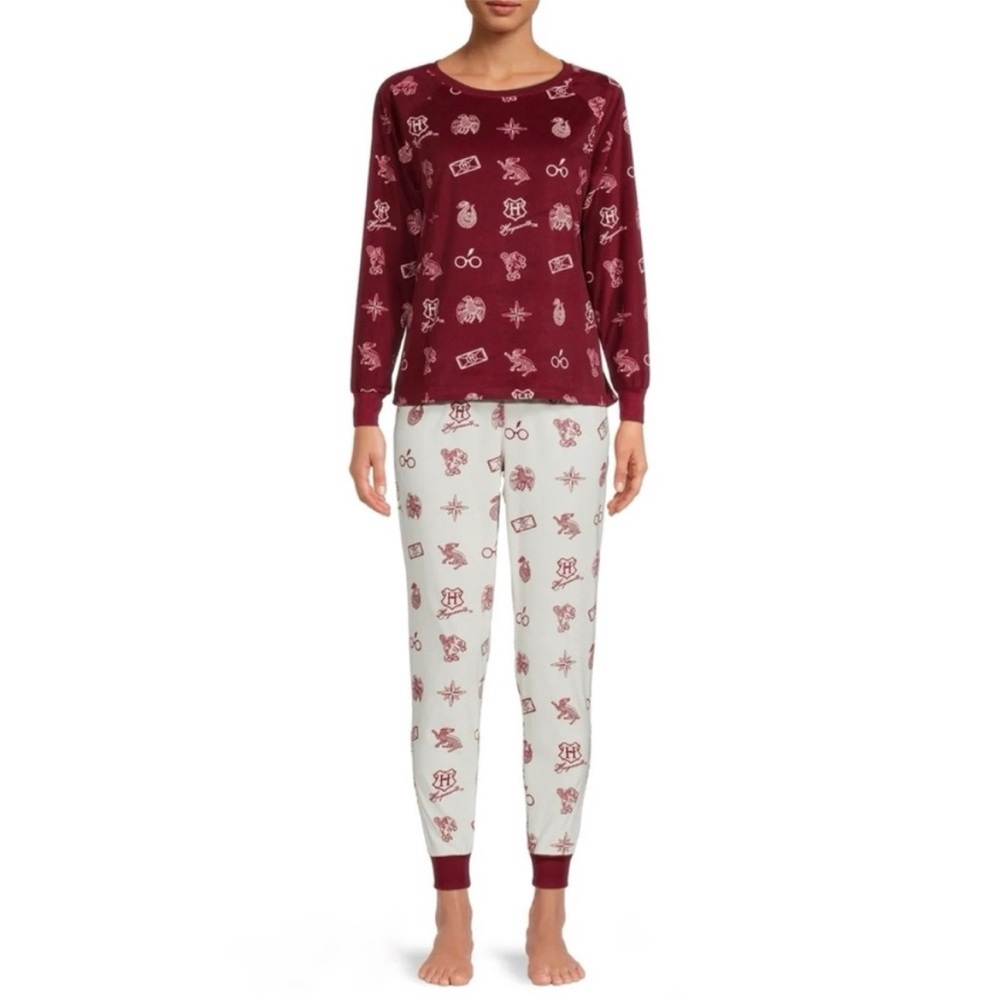 Wizarding World Harry Potter pajama set red white velour winter print